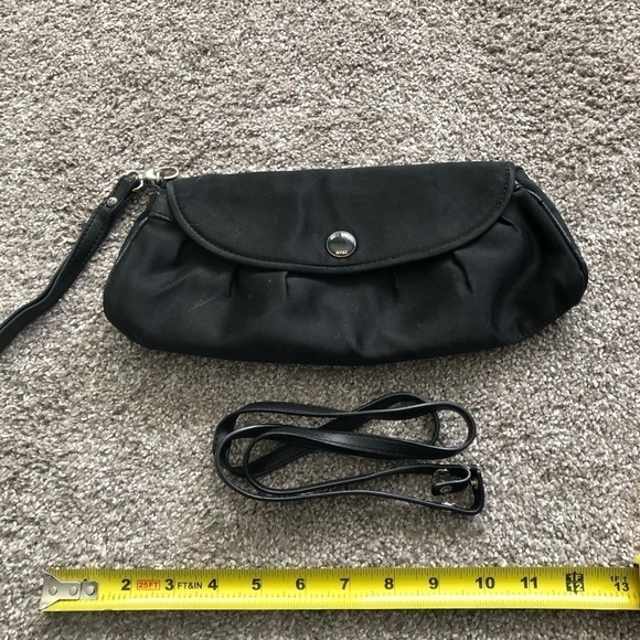 New York and Company Black Hand Bag - Picture 2 of 4